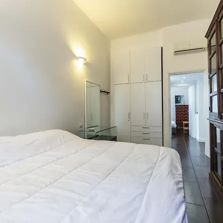 Cermenate 7 Apartment Milan